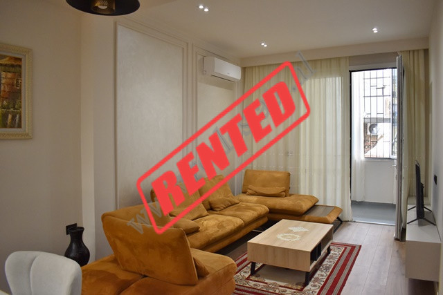 Apartament 1+1 per qira ne rrugen Milan Shuflaj ne Tirane.&nbsp;
Pozicionohet ne katin e pare te nj